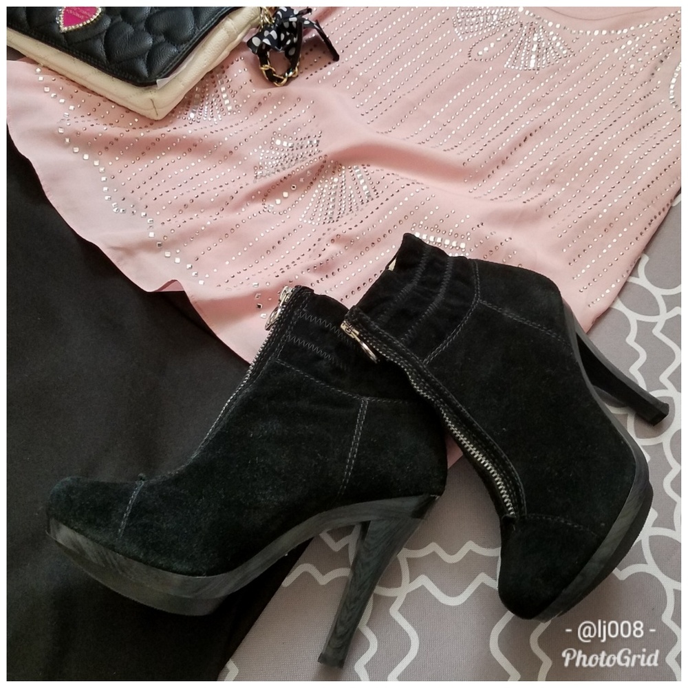 DONATED ~ Michael Kors ▪ Platform Booties